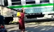 Ini Cerita Ibu-ibu jadi Relawan Jaga Perlintasan Tanpa Palang Pintu di Wonogiri