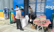 Polsek Koto Gasib Kirim 495 Kg Jagung Pipil Hasil Panen ke Gudang Bulog
