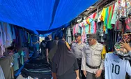 Sambangi Masyarakat dan Pedagang Pasar Senin, Polsek Batu Hampar Sampaikan Pesan Kamtibmas Lewat Patroli Dialogis