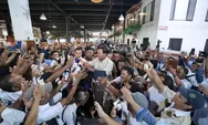 Cerita Haru Pedagang Bakso di Bekasi Usai Bertemu PRABOWO: Beliau Menyemangati Kami untuk Bangkit, Agar UMKM tidak Dipandang Sebelah Mata!