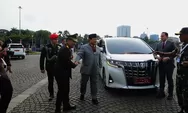Prabowo Tampil Keren di Hari Bhayangkara ke-78 Usai Operasi Cedera Kaki, Simak Momen Spesialnya dan Dukungannya untuk Polri!