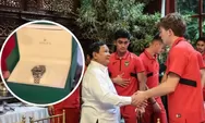 Bukan dari Anggaran Negara, Ini Fakta di Balik Jam Tangan Rolex Hadiah Presiden Prabowo buat Timnas Indonesia!