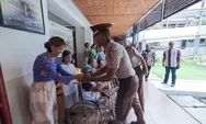 Momen Kunjungan Dua Taruna Akpol ke Panti Asuhan di Labuan Bajo