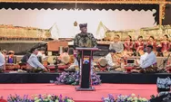 Kapolda Jatim Gaungkan Semangat Jogo Jawa Timur di Pagelaran Wayang Kulit Peringati Hari Bhayangkara ke - 80