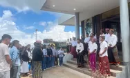 Asistensi Paskah di Paroki Beokina, Mahasiswa Unika Ruteng Disambut Tradisi “Kepok Tiba”