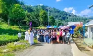 Umat Stasi Compang Ngeles Antusias Ikut Prosesi Jalan Salib Jumat Agung