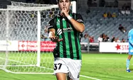 Pemain Sepak Bola Kelahiran Hawai Amerika Serikat Luke Vickery Mengambil Sumpah Menjadi WNI