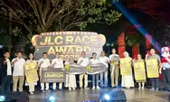 Apresiasi Kesuksesan UKM, JNE Bagikan Mobil Listrik BYD Hingga Logam Mulia Lewat Malam JLC Race Award 2025