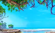 Pantai Karang Bokor Banten Punya Vibes Mirip Nusa Penida, Tapi Kenapa Wisatawan Tak Boleh Berenang?