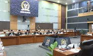 Viral Pernyataan Ketua KBIHU Jabar soal Jemaah Haji Lansia, DPR Tegur dan Warganet Soroti Antrean Haji