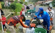 FK TAGANA Kabupaten Tasikmalaya Salurkan 6.000 Liter Air Bersih ke Warga Cisayong