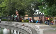 Gerimis Tak Surutkan Semangat, DLH Jombang Gelar Jumat Bersih di Taman Tirta Wisata