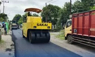 Dinas PUPR Jombang Tuntaskan Pemeliharaan Jalan Ruas Bandung–Grogol, Akses Warga Kini Lebih Lancar