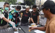 Polres Tanjung Perak Tes Urine Sopir Truk dan Bus di Pelabuhan Jamrud, 43 Pengemudi Negatif Narkoba