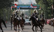 Diiringi Tari Enggang, Prabowo Sambut Hangat Presiden Belarus di Istana Merdeka