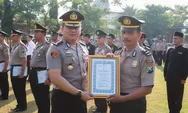 Kapolres Jombang Beri Penghargaan Personel dan Masyarakat Berprestasi di Hari Bhayangkara ke 80