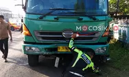 Diduga Rem Blong! Truk Box Tabrak Tiga Motor dan Empat Pejalan Kaki di Pei Hai Jombang   
