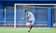 Luar Biasa! Pemain Lincah Milik Persib Bandung Febri Hariyadi yang Terus Berlatih untuk Menjadi Pemain Bola Profesional