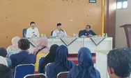 Dindagkop UKM Kota Pekalongan Berikan Arah dan Pemahaman Pedagang Kaki Lima di Jalan Kurinci dan Pasar Darurat Sorogenen agar Berdagang di Dalam Pasar