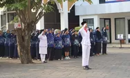Universitas Semarang Menggelar Upacara Peringatan Hari Pendidikan Nasional