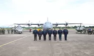 Jokowi, Prabowo, KSAU dkk Kompak Pakai Jaket Bomber Saat Serah Terima C-130J Super Hercules