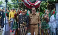 Didampingi Wakil Bupati Edy Manaf Penjabat Bupati Bone Ziarahi Makam Leluhurnya di Bulukumba