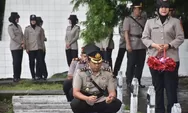 Kapolres Bulukumba Pimpin Upacara Ziarah Rombongan di TMP Taccorong