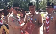 Wabup Sinjai Terima Lencana Pancawarsa III di Hari Pramuka ke-64 Sulsel