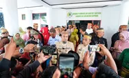 Kado Peringatan 682 Tahun Sidrap, Gubernur Sulsel Serahkan Bantuan Keuangan Rp15 M hingga Alsintan