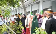 PKK Goes to School di SMA Negeri 1 Soppeng, Salurkan Bibit Tanaman Produktif