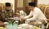 Silaturahmi ke Kyai Said Aqil Siradj, Ridwan Kamil Beri Buku hingga Didoakan