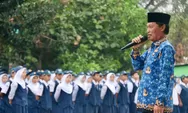 Hadir di Upacara SMPN 4 Cirebon, Wali Kota Ajak Pelajar Disiplin