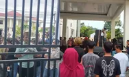 Aksi Demo Kejati Gorontalo Didesak Usut Tuntas Kasus yang Diduga Melibatkan Keluarga Bupati Bone Bolango