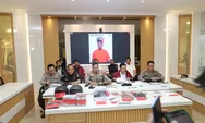 Kapolresta Barelang Pimpin Konferensi Pers Pengungkapan Kasus Pembunuhan Berencana di Nongsa