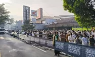 Jemaah Majelis Sabilun Nahdhah Shalat Idulfitri di Depok Hari Ini