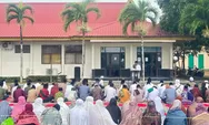 Sholat Istisqa di Galang, Wujud Kebersamaan Polri dan Masyarakat Memohon Turunnya Hujan