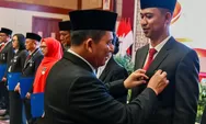 Gubernur Ansar Ahmad Sematkan Satyalancana Karya Satya kepada 610 PNS Pemprov Kepri
