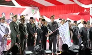 Lepas Pawai Obor HUT ke-81 RI, Wali Kota Batam Ajak Masyarakat Jaga Kondusivitas Daerah