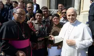 Patung Yusuf Arimatea Karya Anak Indonesia untuk Paus Leo XIV