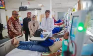 Lahir pada HJB ke-544, Bayi Indira Dapat Akta Kelahiran dan KIA Langsung dari Wali Kota