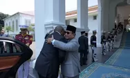 Pelukan Hangat Prabowo Sambut Presiden Afrika Selatan Ramaphosa di Indonesia