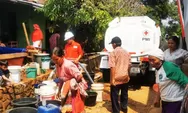 Dukuh Jlegong Pecalungan Krisis Air Bersih, PMI Batang Droping Air untuk Kebutuhan Warga