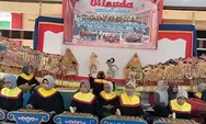 Usai Menempuh Sekolah Lansia, Pulusan Orang Lanjut Usia Diwisuda Kepala DP3AP2KB Batang 