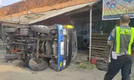 Tabrak Batu Besar, Minibus Angkut Konveksi Terguling di Pantura Brangsong