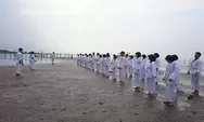 Seratusan Anggota Gabdika Kabupaten Batang Ikuti Ujian Kenaikan Tingkat Karate di Pantai Kuripan