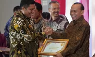 Pemkab Batang Raih Penghargaan Anugerah KIP Jawa Tengah Tahun 2023 Kategori Informatif