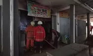 Freezer Box Terbakar, Pedagang Pasar Kaliwungu Panik