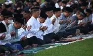 Keluarge Besar Kodam IV/Diponegoro Gelar Sholat  Idul Fitri  di Lapangan Makodam