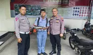Terjaring Razia, Pelajar ini Serahkan Knalpot Brong ke Polisi