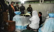 Mbak Ita Hadiri Pergantian Luwur Ki Ageng Pandanaran, Bersimpuh di Depan Makam Pendiri Kota Semarang